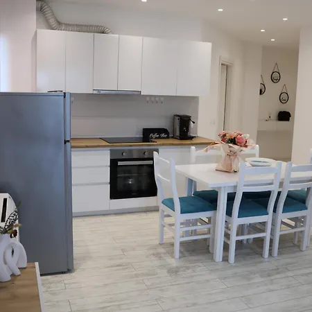 Apartamento Anoor Azure Durrës